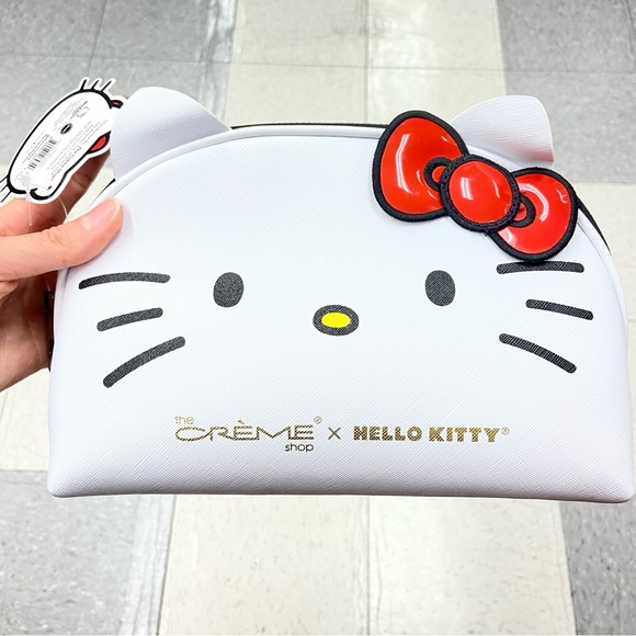 Hello Kitty And Friends Dome Travel Pouch (Red Bow) - Picture 2 of 5